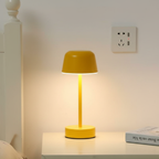 Scandinavische Moderne Tafellamp – Minimalistisch Design – Donkergroen, Rood, Geel of Bruin