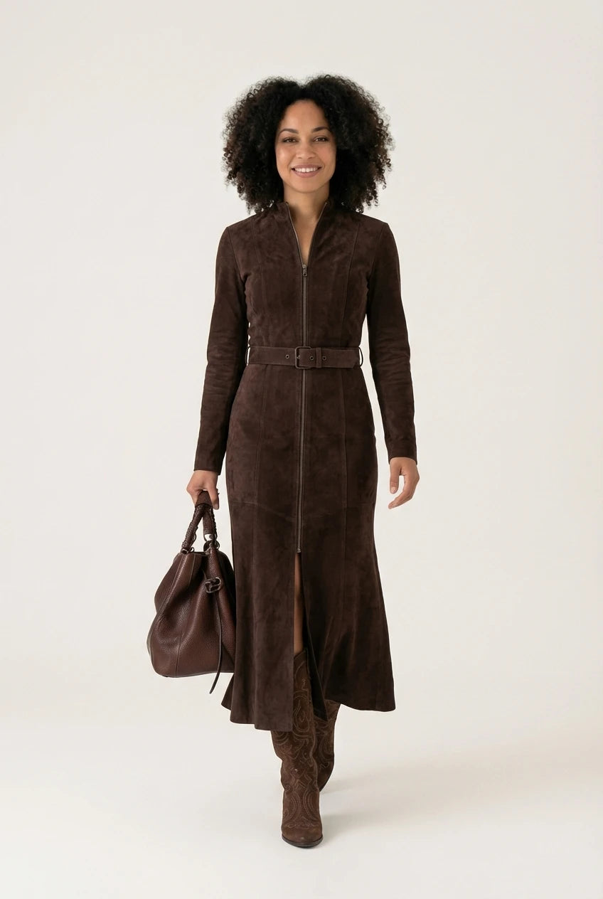 SERENA | Suede-look aansluitende maxi-jurk met split
