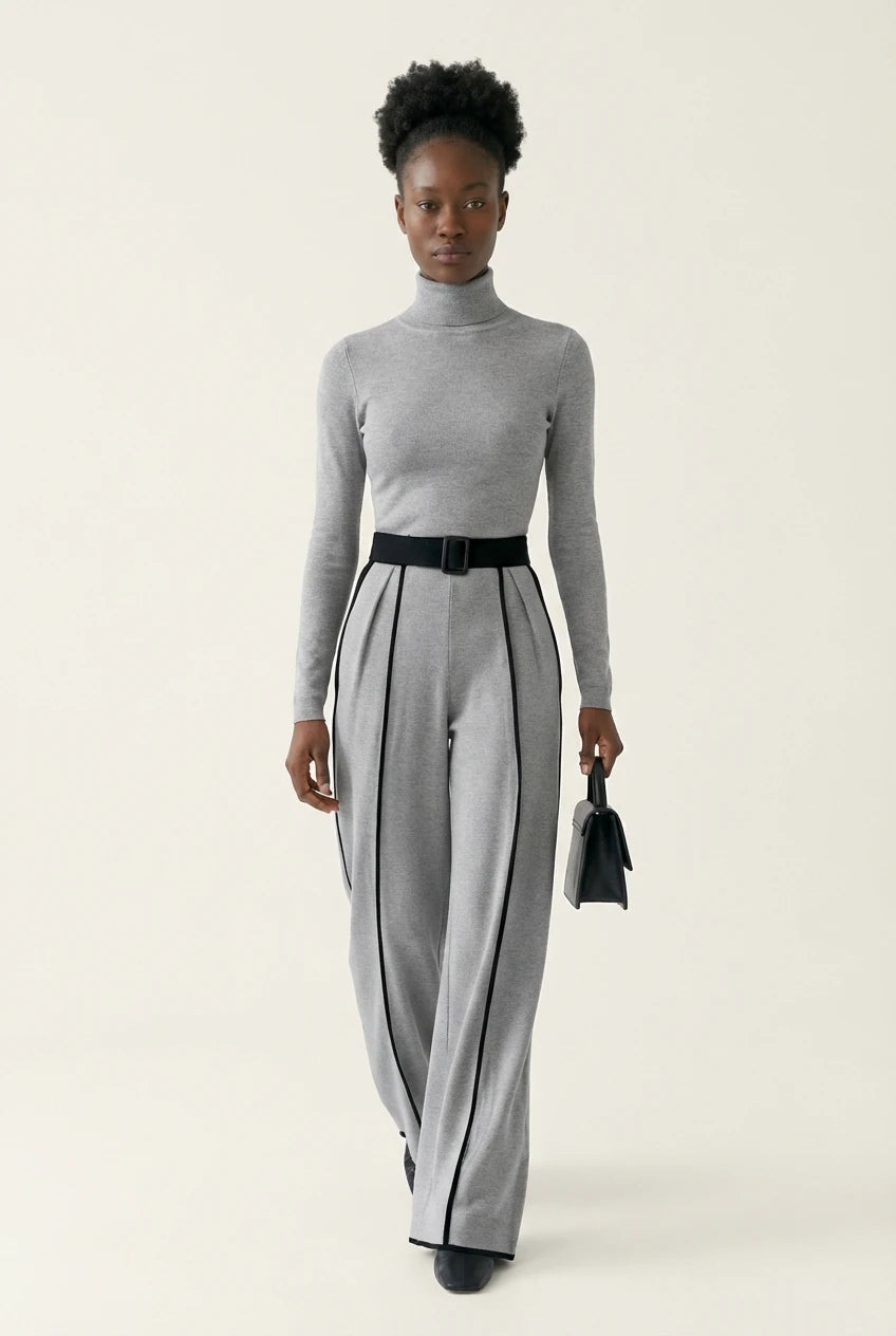 ELISE | Dames broekpak met opstaande kraag en subtiele bies